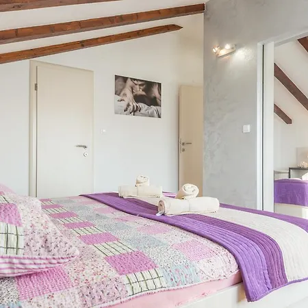 Marina Deluxe Apartment